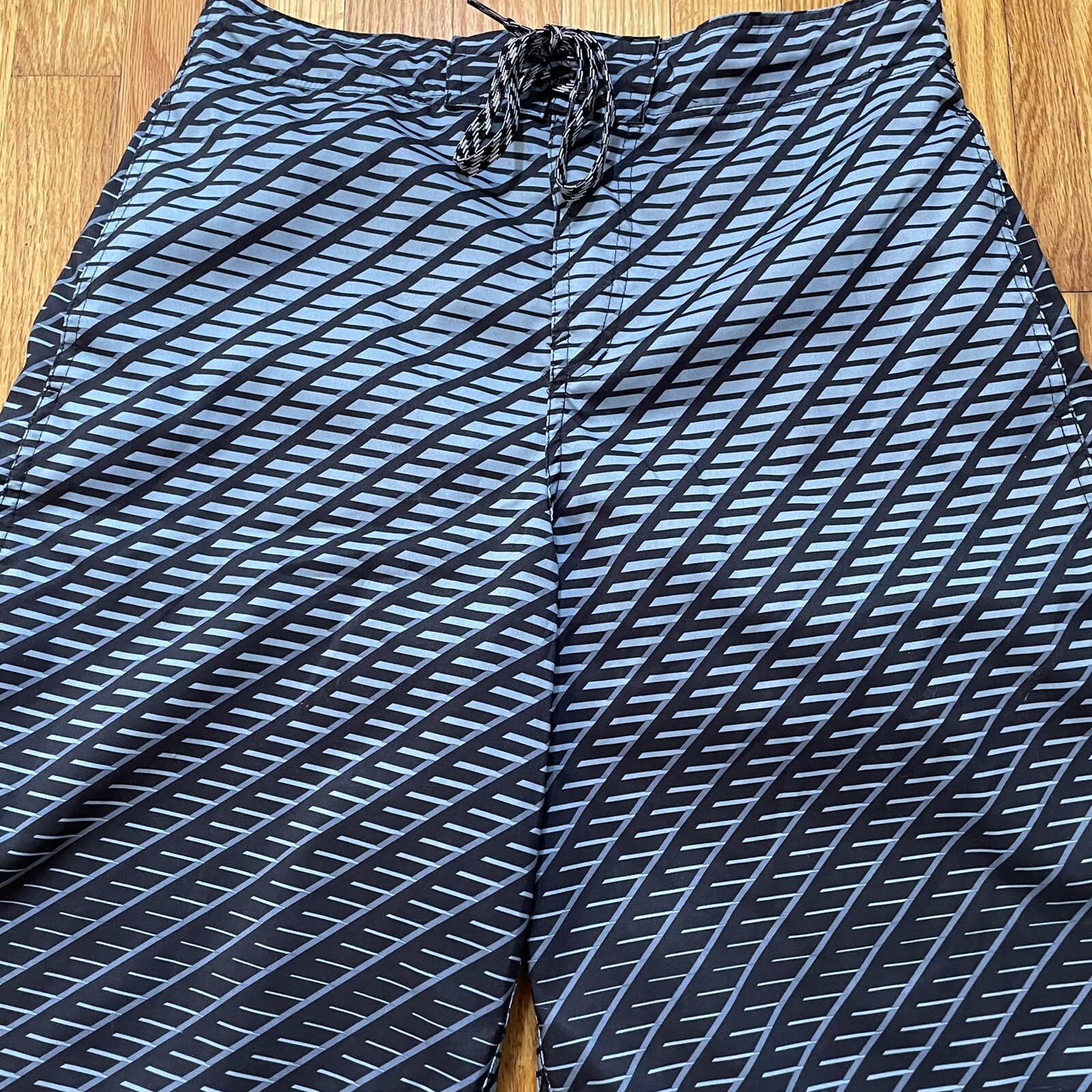 Nike Mens Shorts Bathing Suit Swim Trunks with Lining… Gem