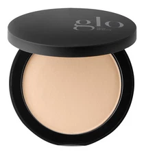 Glo Pressed Base Natural Light. Foundation
