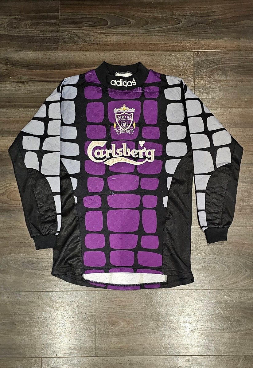 Purple Pink Liverpool Goalkeeper Kit Junior Pink Liverpool Goalie