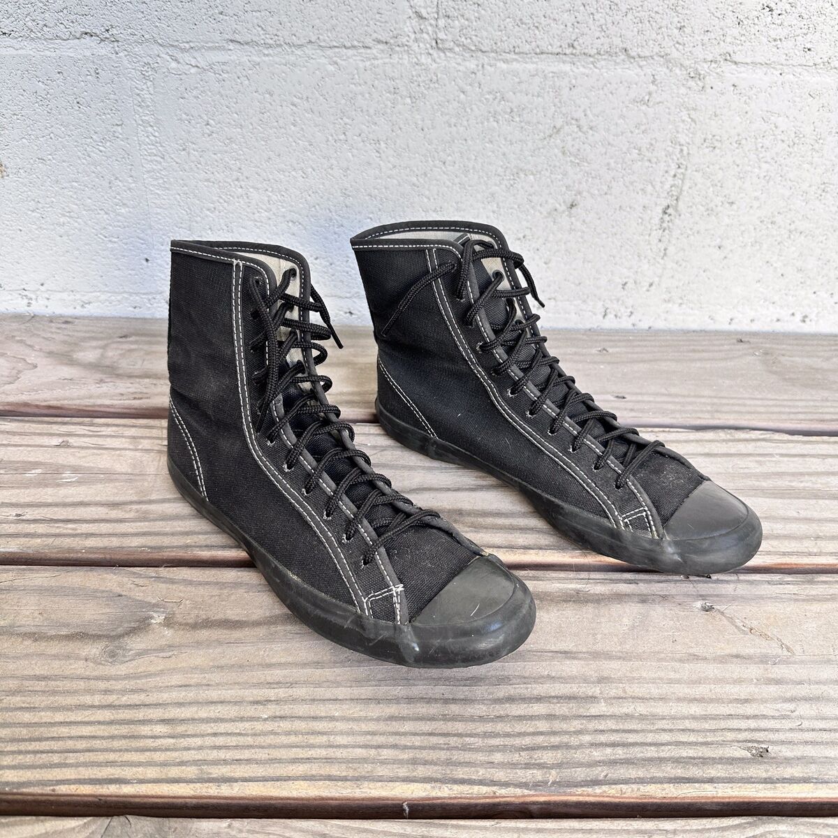 VTG 1940s Converse Chuck Taylor Black Canvas Hi Top WWII VTG 1940s Converse Chuck Taylor Black Canvas Hi Top WWII