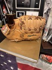Wilson Vintage Chicago Cubs Baseball Glove Mitt - Team Logo Style Fielding. PSA — photo 3