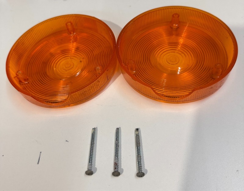 John Deere 655, 755, 855, 955 Amber Flashing Light Lens