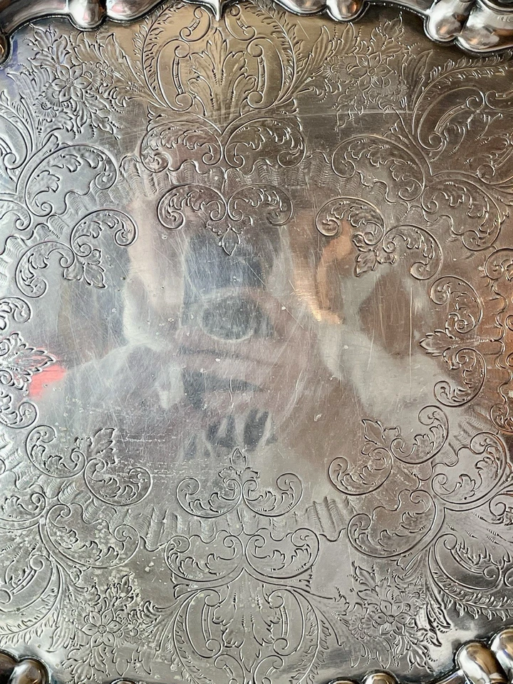 BANDEJA GRANDE ANTIGUA PLATEADA GRABADA MAYORDOMOS MANGO ORNAMENTADA PERFORADA 17"x27" Foto 4 de 4