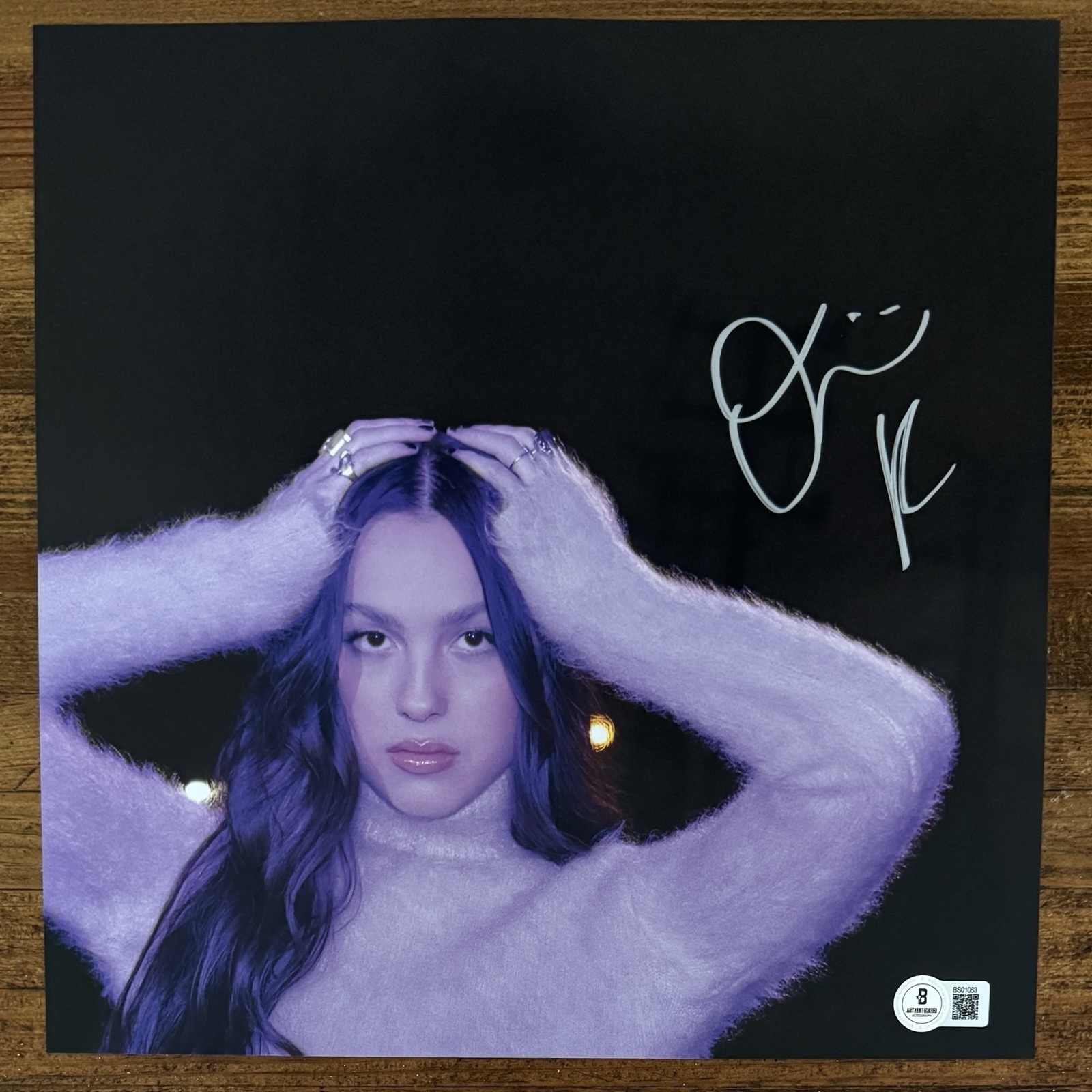 Olivia Rodrigo GUTS Red Vinyl LP & SIGNED Photo Card Autographed BAS Beckett COA