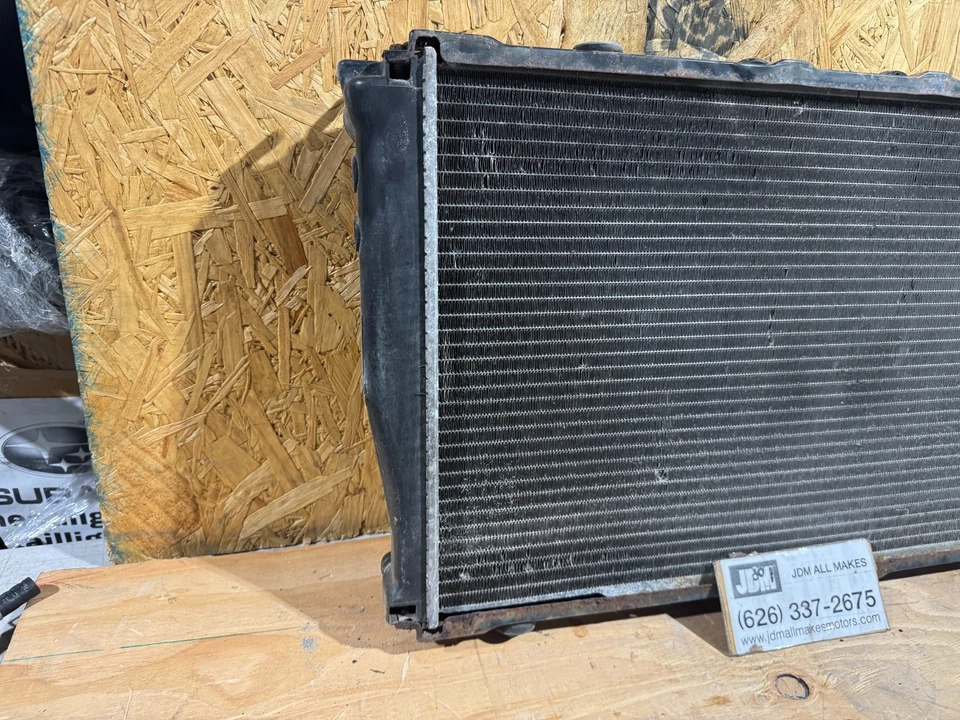 Subaru Impreza Wrx Sti GC8 GF8 1996 5 velocidades turbo radiador con ventilador de refrigeración OEM JDM Foto 2 de 4