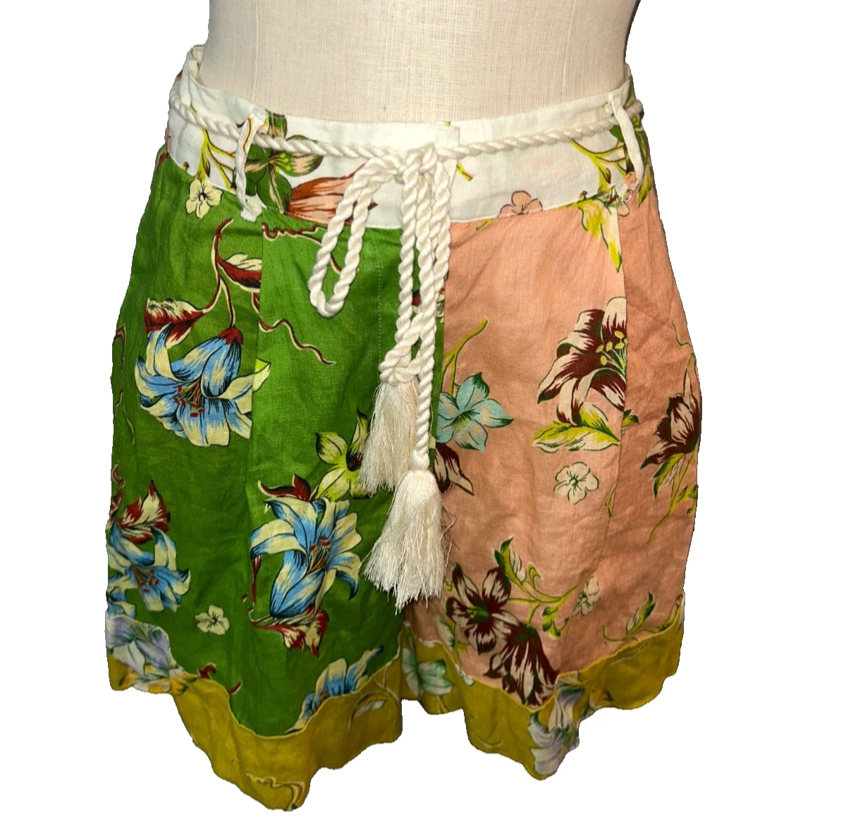Magaschoni Women’s Linen Floral Pleated Shorts Size 8 NWT Tasseled Rope Belt
