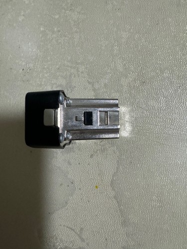 Tektronix TCA-BNC TekConnect-to-TekProbe BNC Adapter - Picture 5 of 7