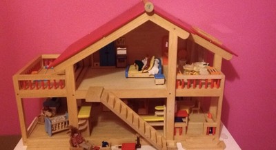 pintoy dolls house
