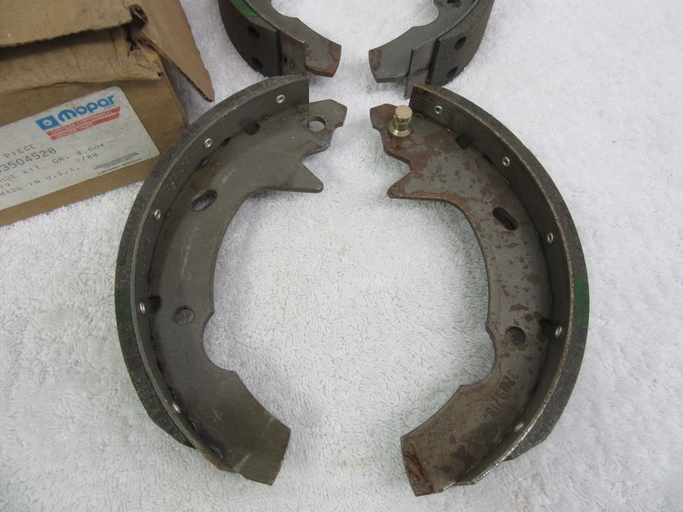 Paquete de zapata de freno trasero Eagle Premier Dodge Monaco 1988-1992 83504528 dp1 nuevo de lote Foto 4 de 4