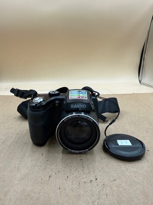 Sanyo Digital Camera VPC-E2100 14.0MP 21x Optical Zoom 25mm Wide Lens 3'' LCD