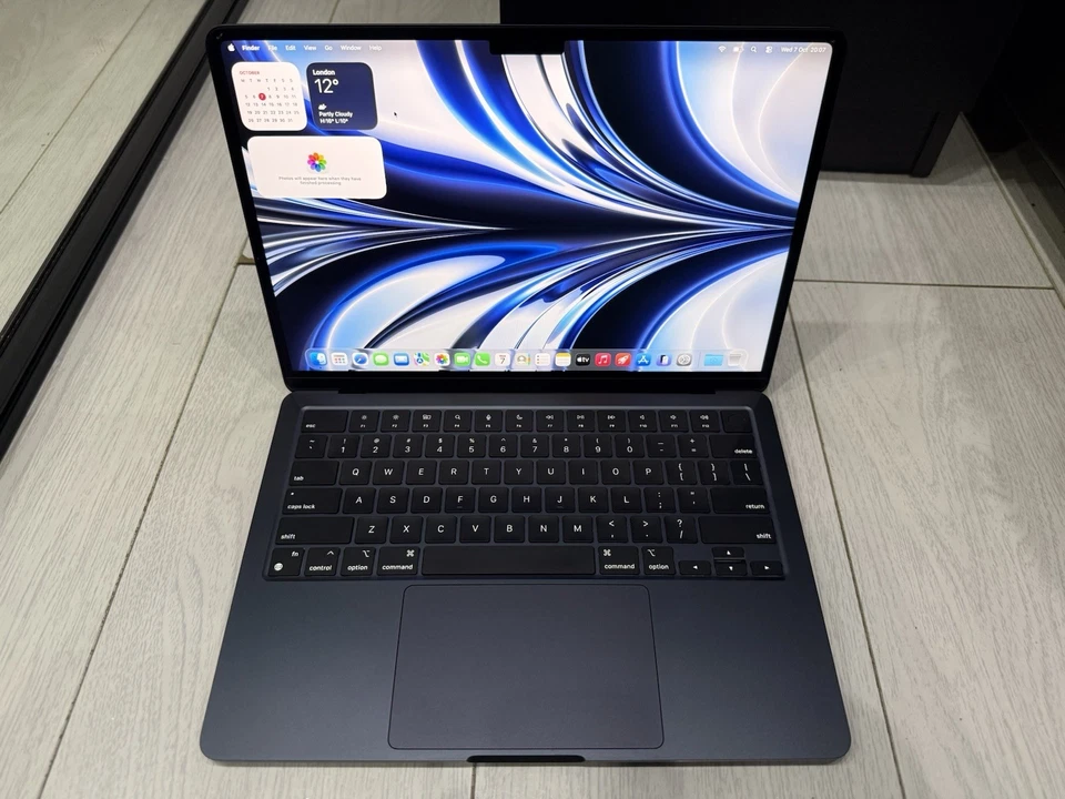 Apple MacBook Air 13" M3 · 16GB · 1TB, photo 4 of 5