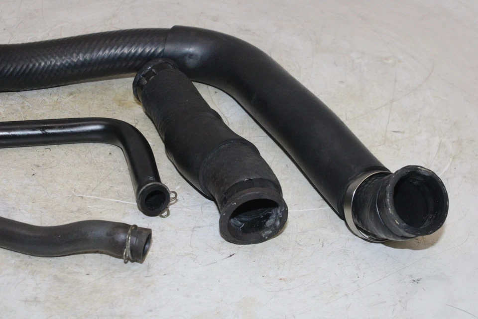 2000 SUZUKI GSXR 750 OEM HOSE LINES MISC SET - Image 3 of 4