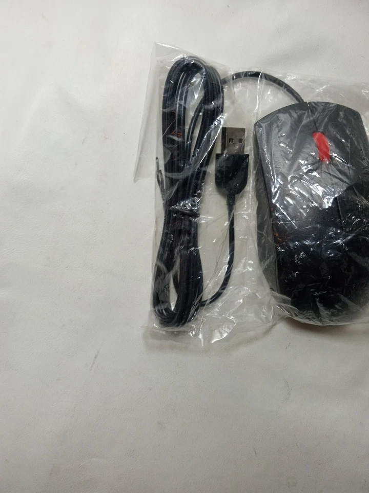 Lenovo Wired USB Mouse 00PH133 - Image 3 of 4