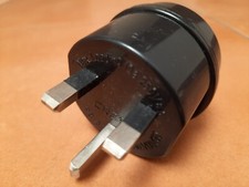 BLACK OUTBOUND TRAVEL ADAPTOR ADAPTER AUSTRALIA NZ TO UK HK SINGAPORE 10A 3PIN