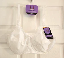 Bali Underwire Bra 38DD Flower Full Coverage Comfort Figure Comfort U Back 0180