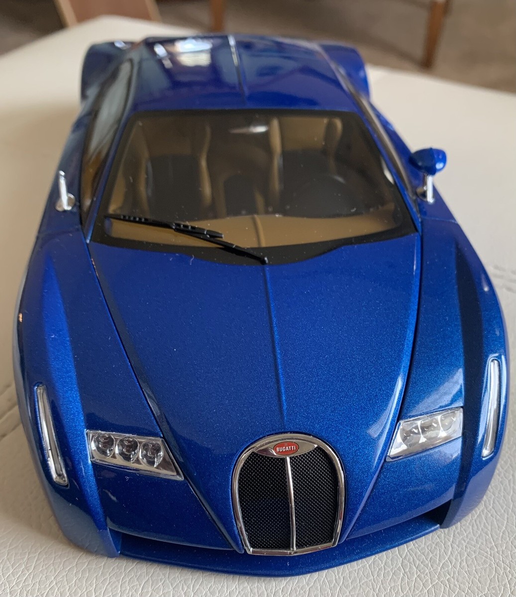 ミニカー autoart 1/18 Bugatti Chiron AUTOart 1/18 Bugatti Chiron EB 18.3 Concept Car Blue DIECAST