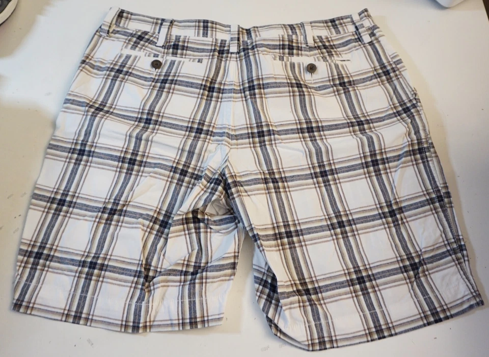 SONOMA PANTALÓN CORTO GEOMÉTRICO HOMBRE BLANCO/MULTICOLOR TALLA 38 CON BOLSILLOS Foto 2 de 3