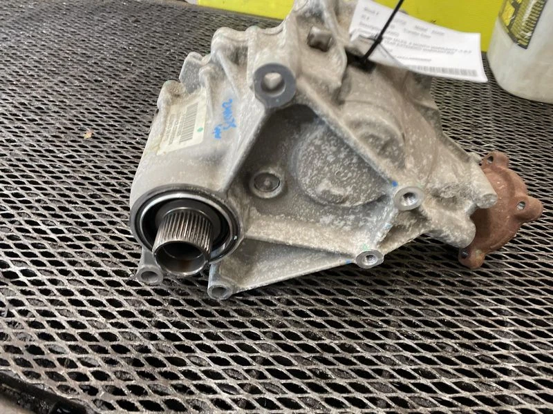 Conjunto de caja de transferencia Ford Explorer 2011-2015 OEM Foto 3 de 4