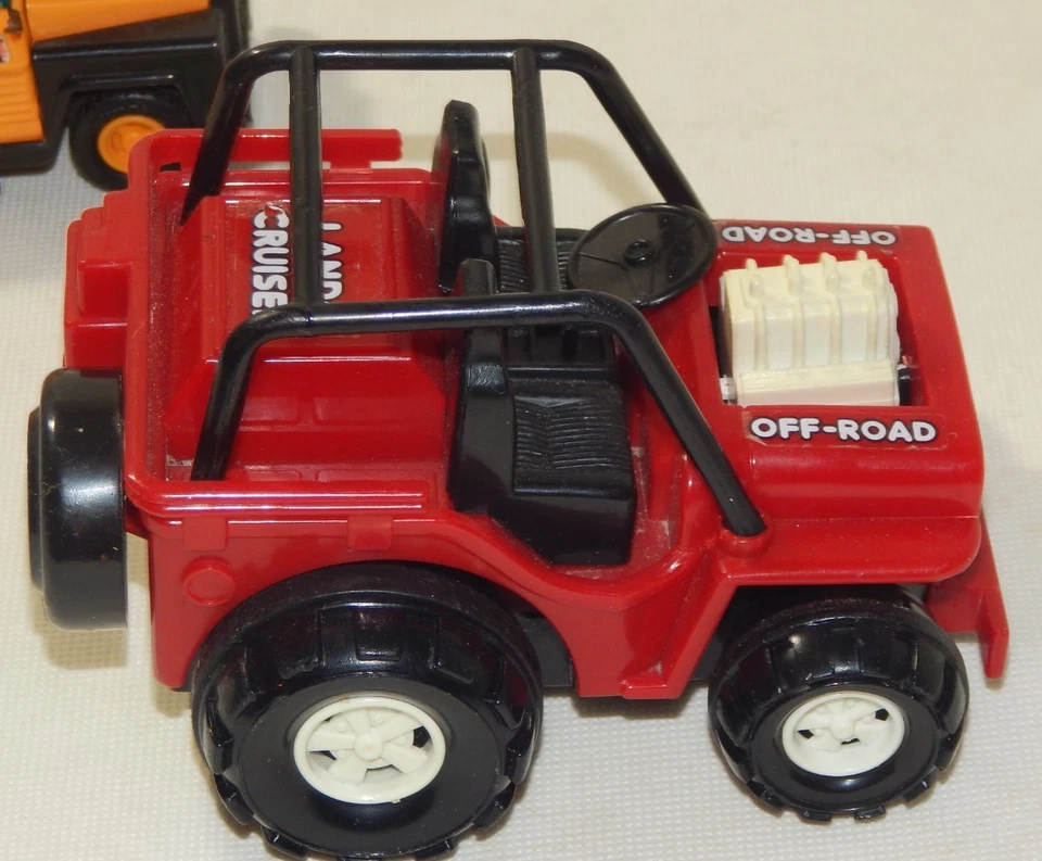 Lote de 3 juguetes Jeep todoterreno camión de bomberos Tonka autobús escolar Buddy L vintage Foto 3 de 4