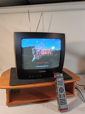   Konka 13  CRT TV w/ Remote Vintage Gaming TESTED Black CLEAN Tube Tv 