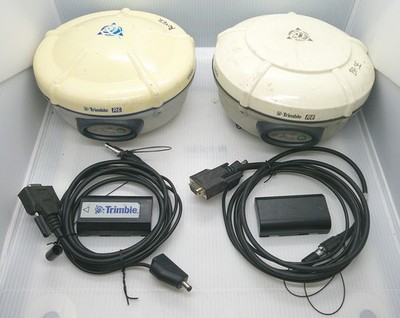 Trimble R8 GNSS Model 2 Base & Rover 57880-66 450 - 470 MHz