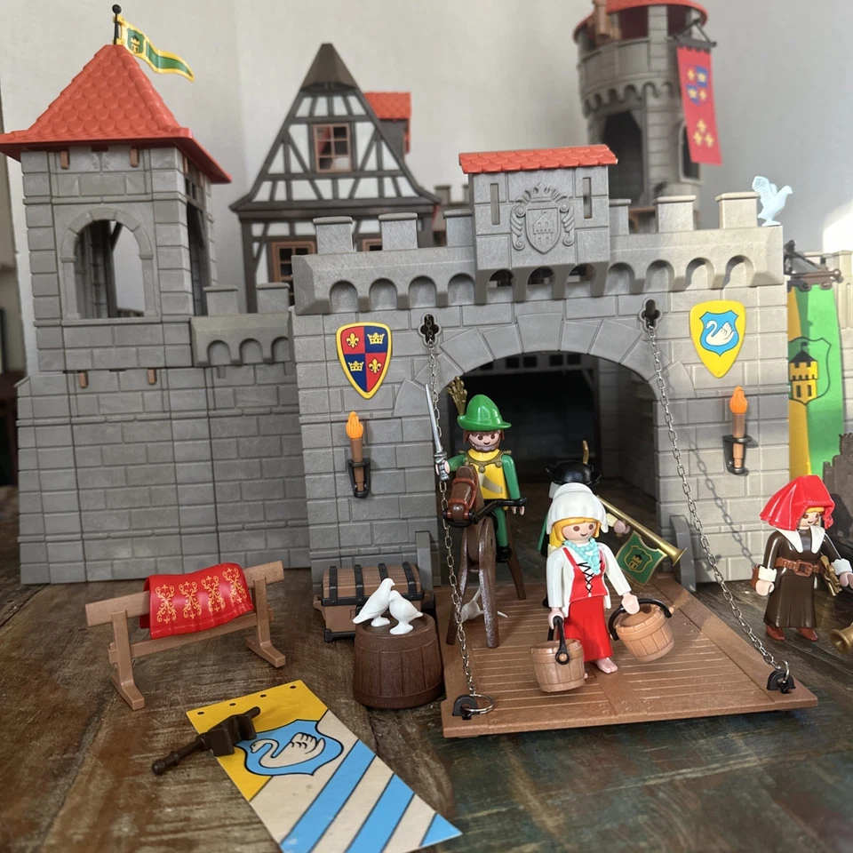 PLAYMOBIL 3666 Reyes Castillo Grande Caballero Juego Casi Completo Foto 2 de 4