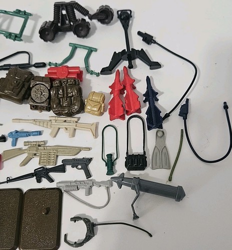 Vtg 80s Gi Joe Accessorie Lot - Picture 3 of 3