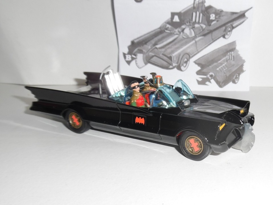 Batmobile Corgi 1:46 Avec Figurines Batman Et Robin - Modèle RT26701 Neuf, Issu De La Série TV