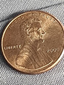2000 Lincoln Penny D Mint Mark Close AM