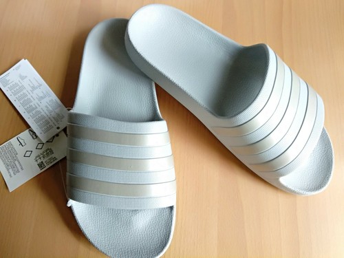 Chanclas Adilette GRIS PLATEADA Talla 40 1/2 7 UK BNWT | eBay