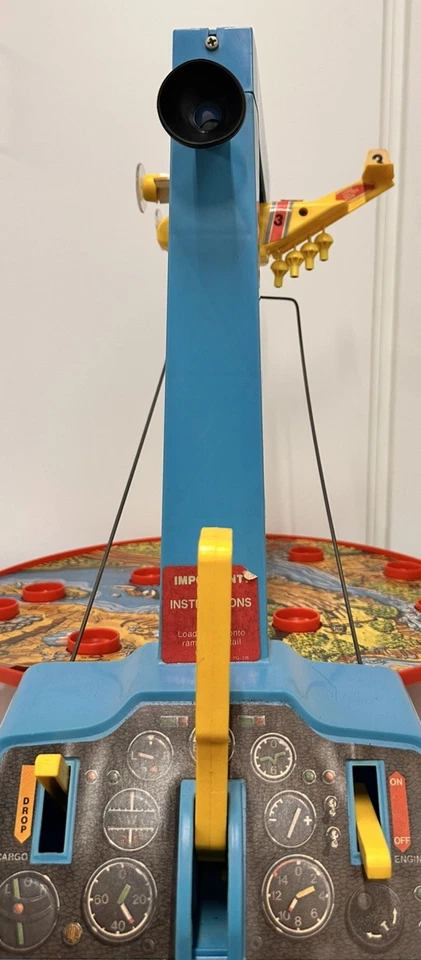 Vintage 1977 Gabriel Chutes Away Air Rescue Target Game - Image 4 of 4