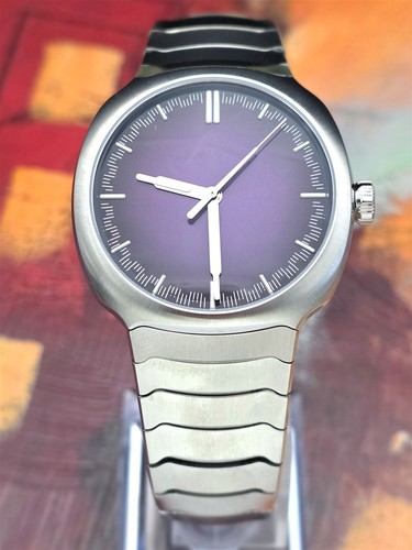 NEW 2026 H.Moser & Cie. Streamliner Centre Seconds Purple Haze Bracelet 40 Watch