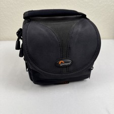 Lowepro Rezo 110 AW Camera Bag No Shoulder Strap - Black. Clean.