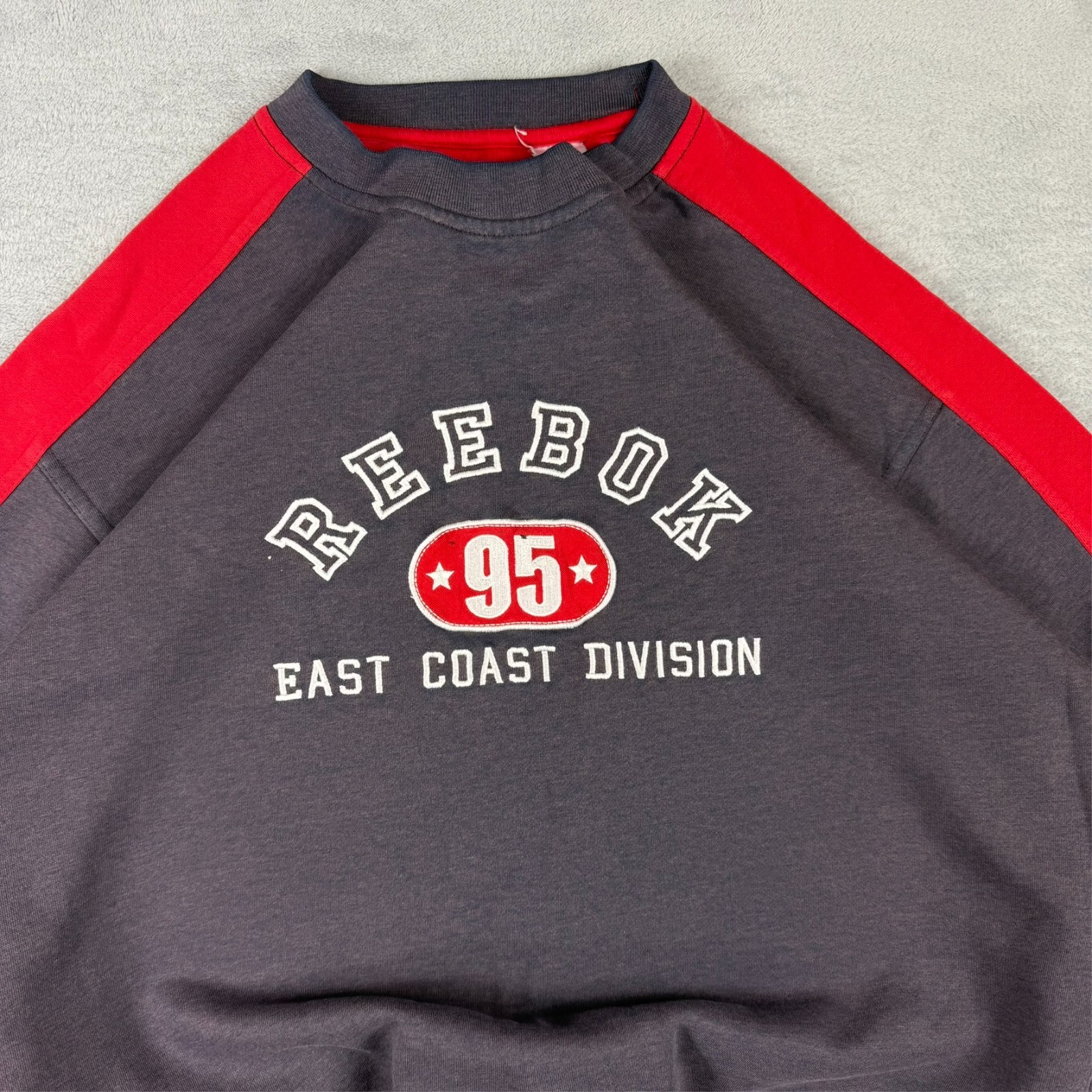 Vintage Reebok 2000's Grey Red Spellout Collegiate Size Small Sweatshirt image 4