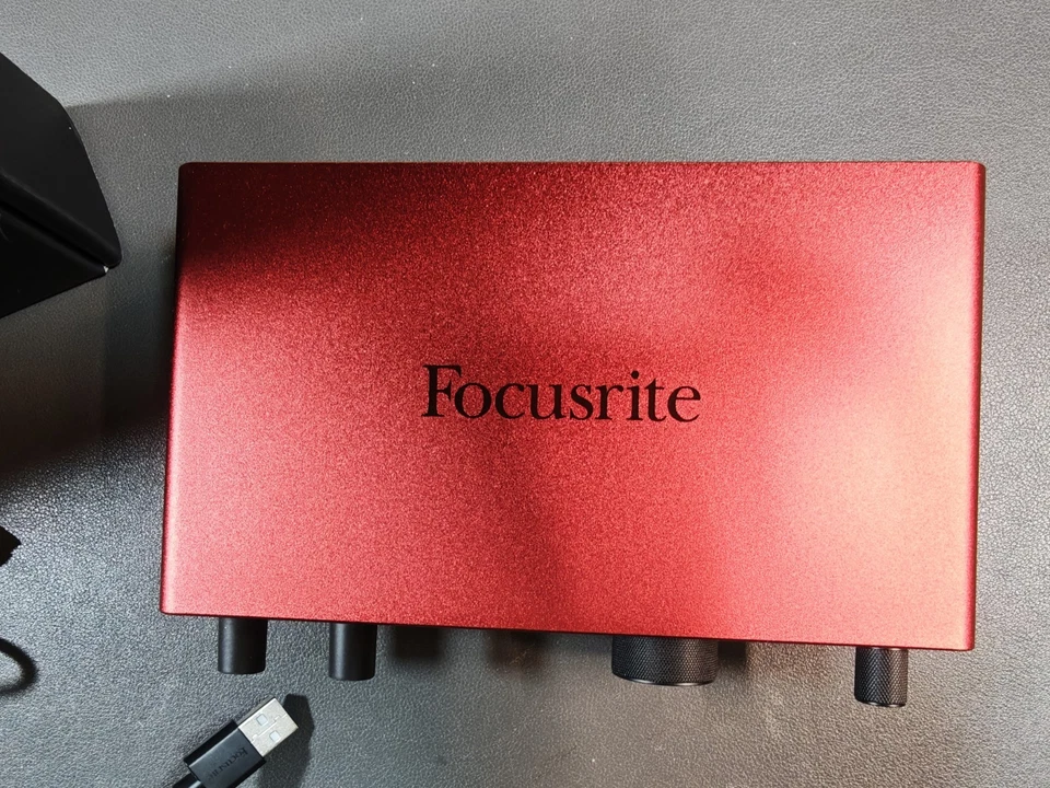 Focusrite Scarlett Solo 4^ Gen. interfaccia audio USB per registrazione - Image 2 of 4