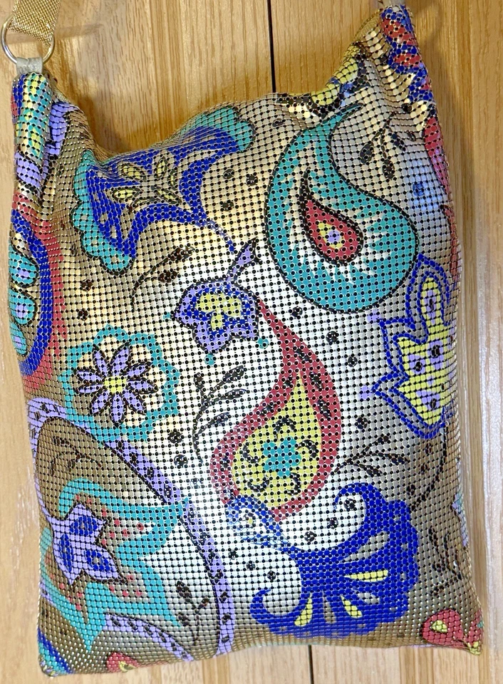 WHITING and DAVIS Painted Mesh Bag Paisley Floral Vintage 12x9 Inches - Image 4 of 4