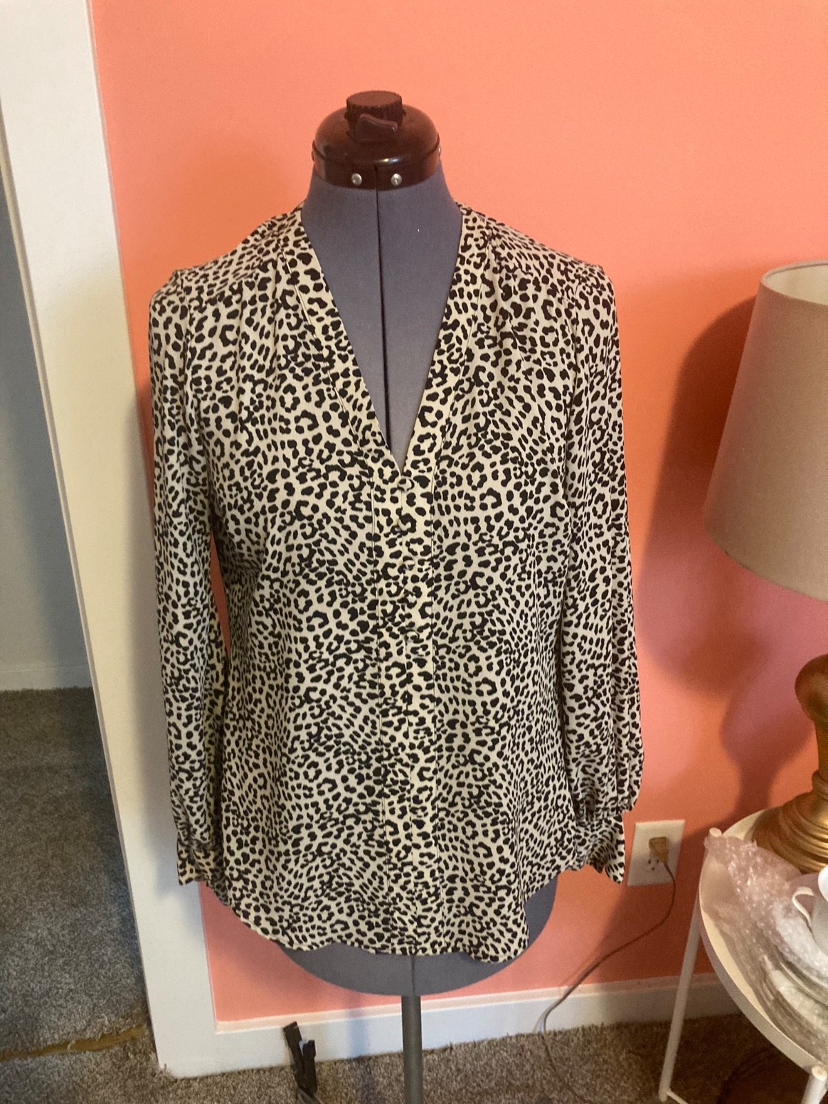 Woman’s Express lightweight cheetah print long sleeve blouse size small
