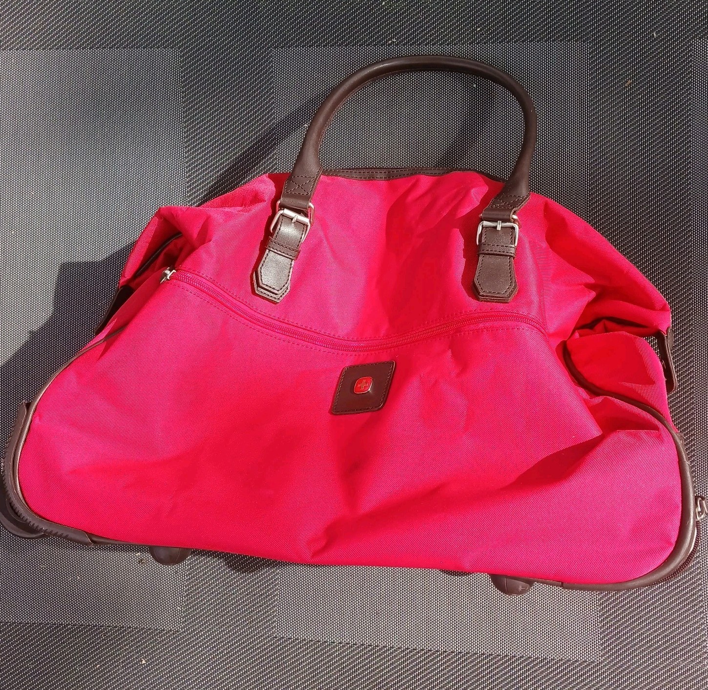 Swiss Gear Red Roll-on Duffle Bag Red Canvas w Brown Trim 20