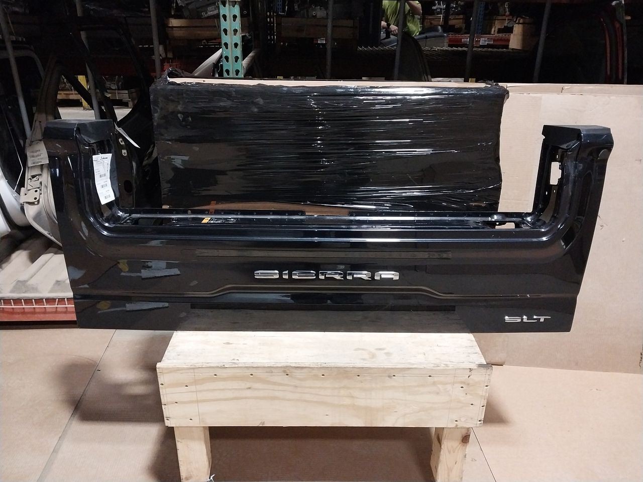Multipro Tailgate for 19-23 Sierra 1500 Pickup Trunk Hatch 3013771