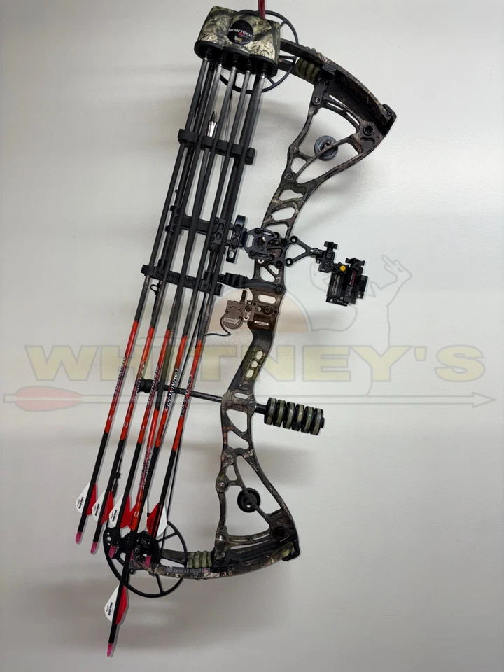 Used Bowtech Core SS - Right Hand - 70lbs - 26"-31" - Mossy Oak DNA - Image 2 of 4