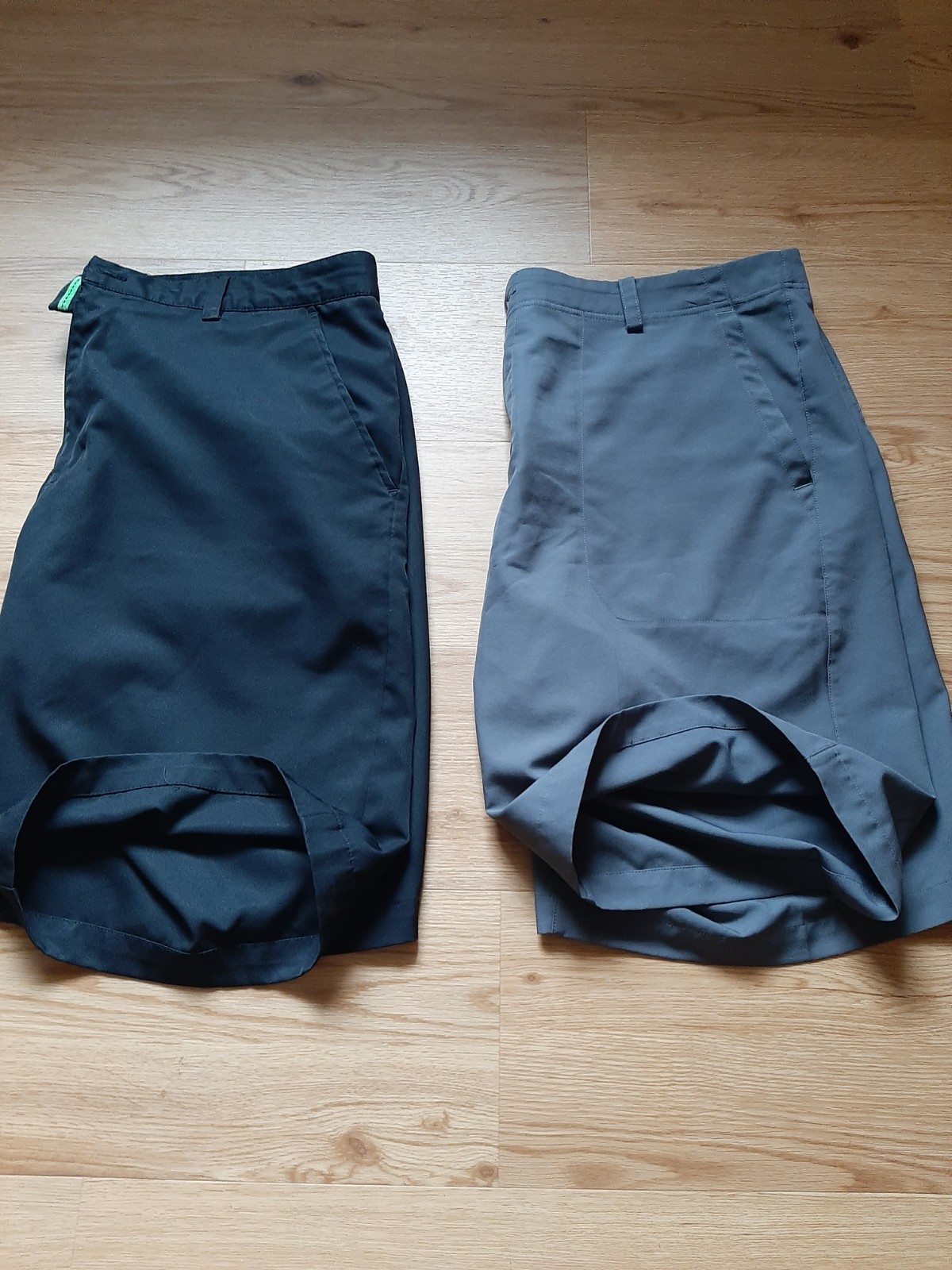 Nike and Izod Mens Golf Shorts lot of 2  thumbnail 2