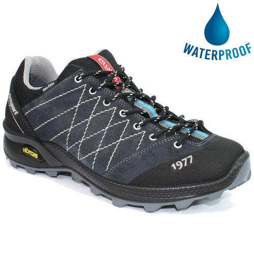 hiking style trainers