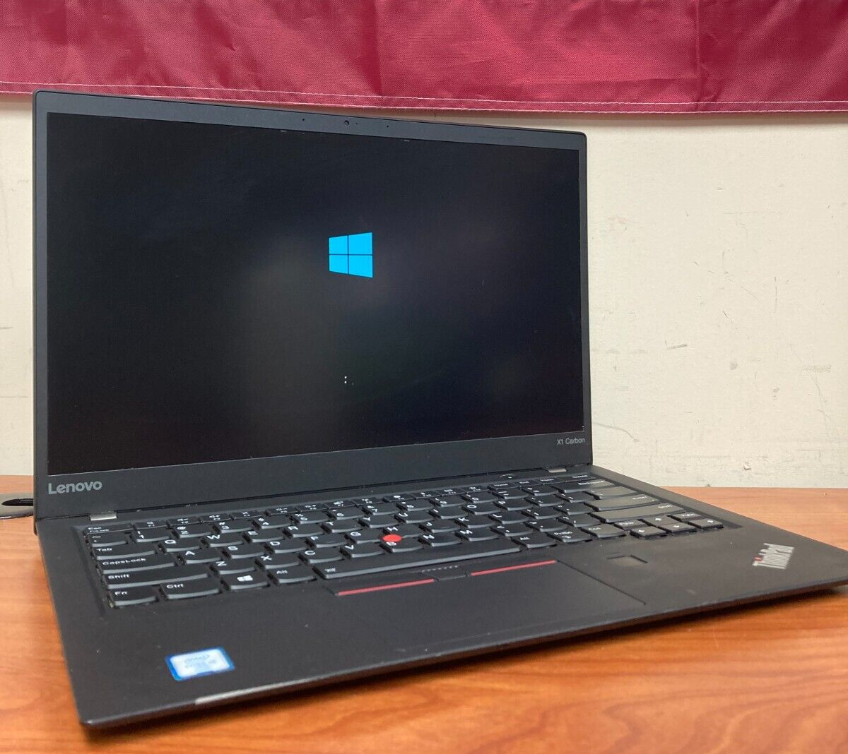 Lenovo ThinkPad X1 Carbon Intel Core i5-6300U 8GB RAM 128 Lenovo ThinkPad X1 Carbon Intel Core i5-6300U 8GB RAM 128