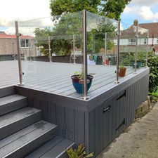 Balustrade Glass Panels 10mm Toughened & Steel Posts Top Rail For Decking Patios