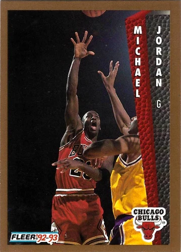 1992 Fleer MICHAEL JORDAN Card 32 Bulls HOF