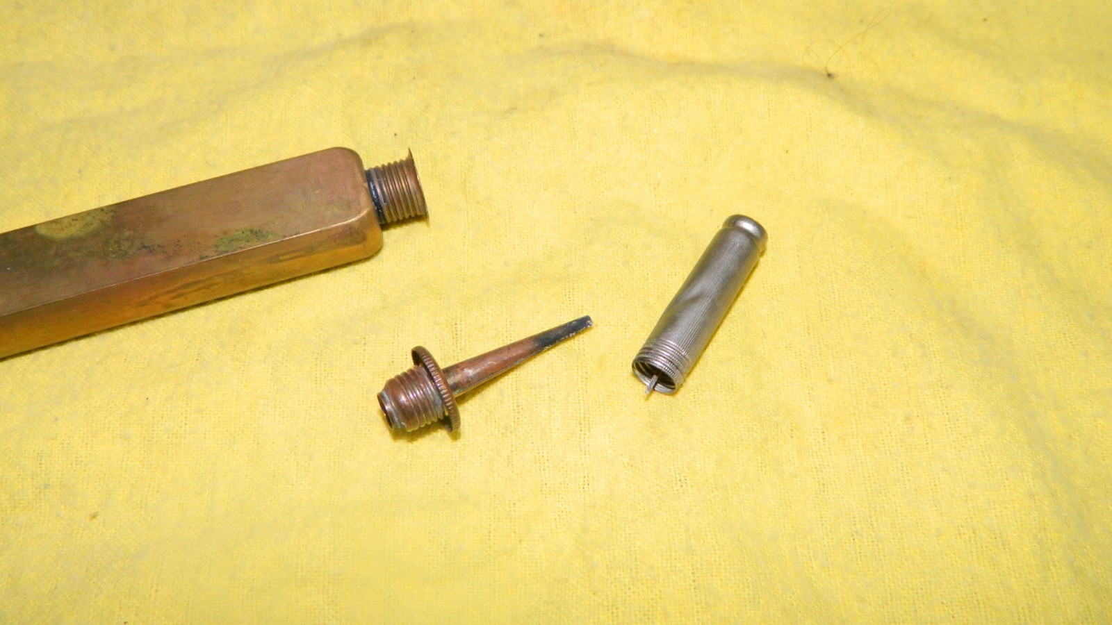 Thompson Sub Machine Gun Oil Bottle oiler M1928 EBay thompson-sub-machine-gun-oil-bottle-oiler-m1928-ebay