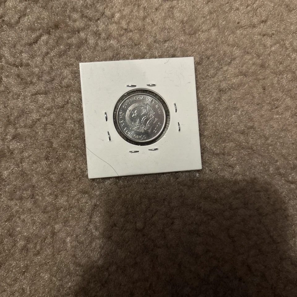 Vietnam 500 Đồng Coin – Modern Vietnamese Currency – Collectible Asian Coin - Image 2 of 2