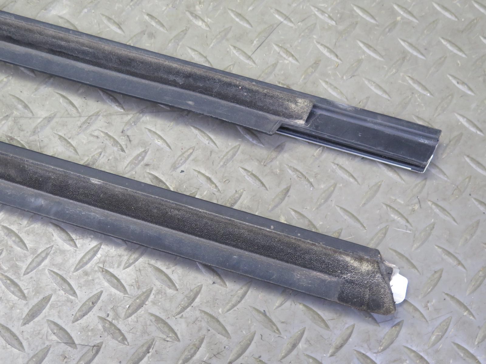 14-20 MASERATI GHIBLI M157 FRONT LEFT & RIGHT SIDE DOOR WINDOW BELT MOLDING SET