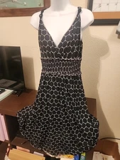 Studio M Chic! Black & White Circle Print Sleeveless Dress - Size M