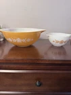 2 VTG Mid-Century Pyrex Butterfly Gold #444 And #441 Cinderella Mixing Bowls